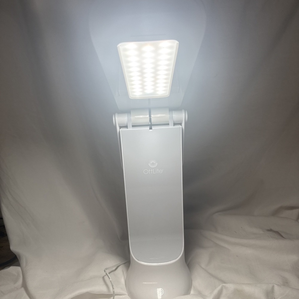 OttLite Wellness Dimmable Task Craft Draft Desk LED Folding Light White Working - Picture 11 of 15